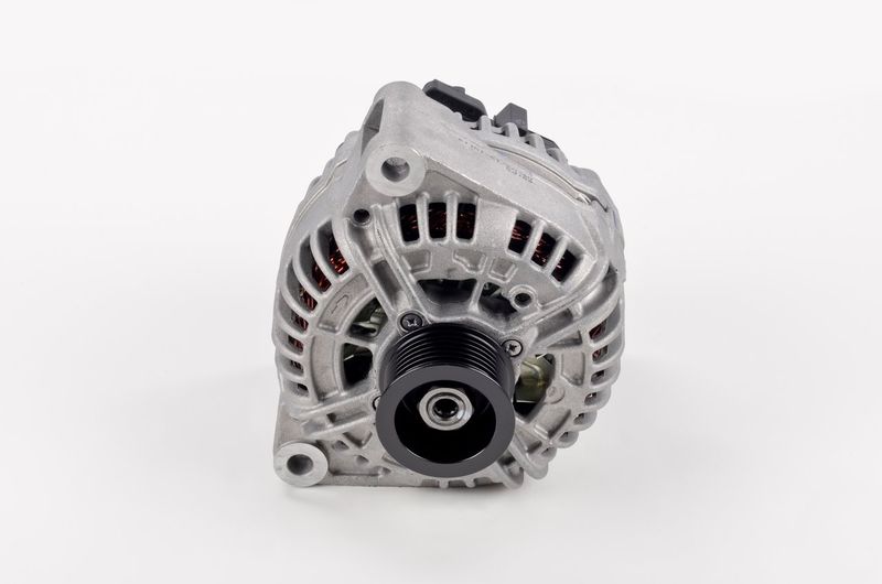Bosch 1986A01172 Alternator - 4