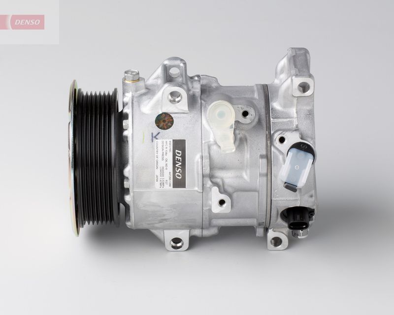 Denso DCP51001 Compressor, air conditioning - 1