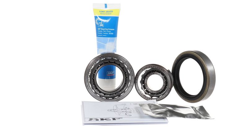 SKF VKBA9038CL Wheel Bearing Kit - 4