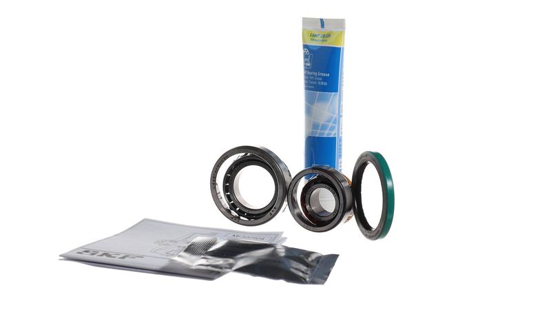 SKF VKBA9135CL Wheel Bearing Kit - 5