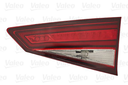 Valeo 047110 Tail Light Assembly - 1